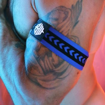 Daddy's Favorite - stílusos fekete-kék karpántok