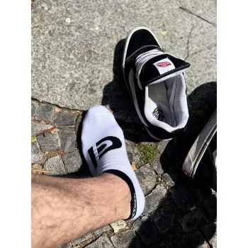 Sneakersocks 2.0 – prémium fehér sportzokni