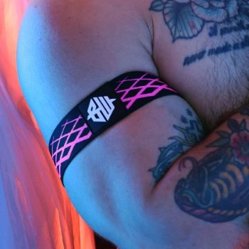 Revolution Rose – neon karszalag szett