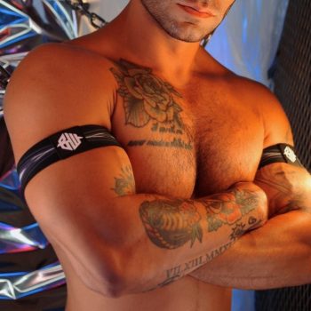   Brassards Circuit Breaker – stílusos, fekete élvezetekhez